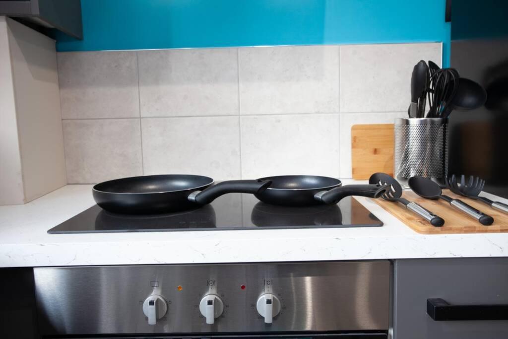 Stylish Central Location 2Bd Apartment Wigan Kültér fotó
